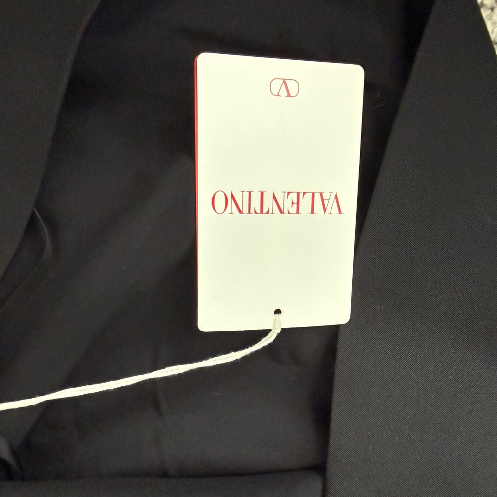 Valentino Black Cutout Mini Dress with Square Neck - Picture 4 of 9